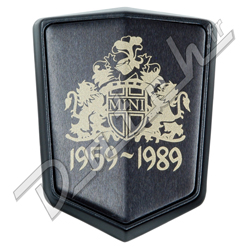 BADGE FRONT MINI 30TH BADGE