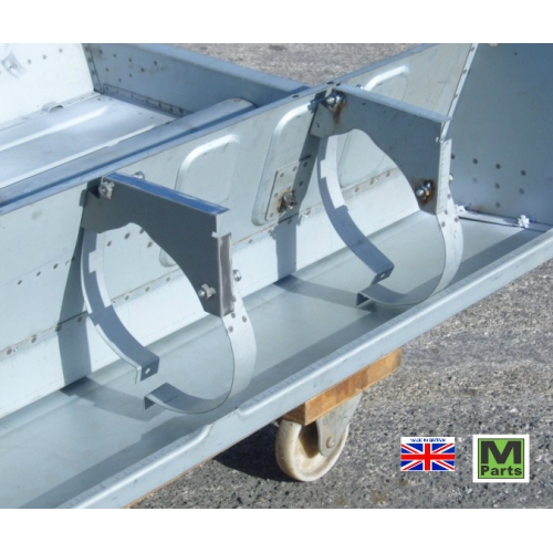 PANNIER SUPPORT TO FUEL TANK (LH) MINI MOKE