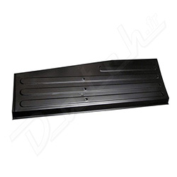 FLOOR PAN RH        XJ6 XJ12