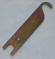 PATTE DE LUNETTE ARRIERE MGR V8